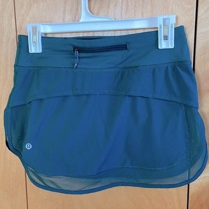 Lululemon Speed-Up Run skirt